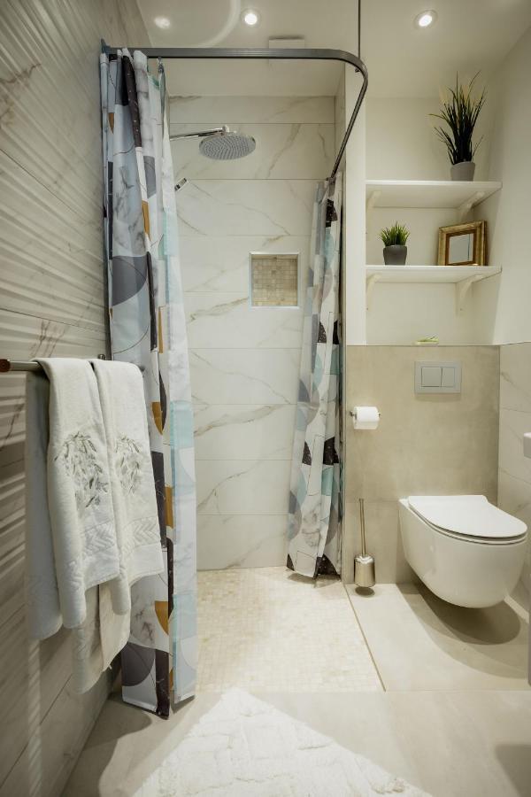 Uue Taenava Korter Kuressaare Ngoại thất bức ảnh